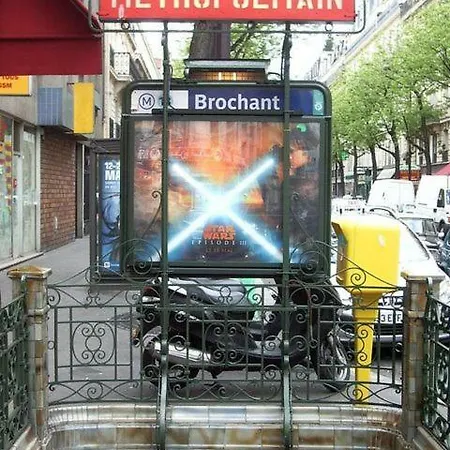 Arty 20m² District Of Batignolles Paris