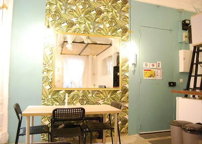 Arty 20m² District Of Batignolles * 巴黎