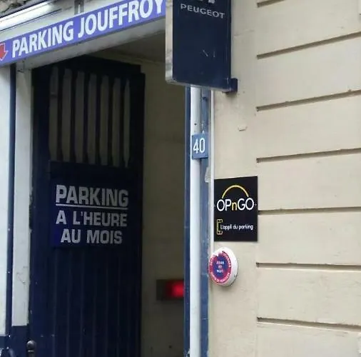 Arty 20m² District Of Batignolles *